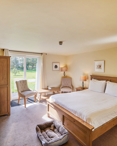 Luxury Suite with Seating Area at Comis Hotel Isle of Man